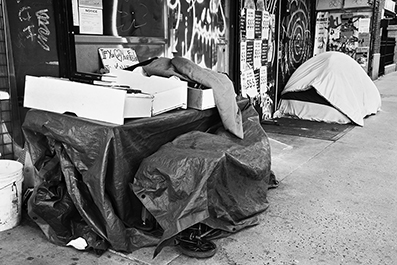 Homeless : Street Life : New York : Personal Photo Projects : Photos : Richard Moore : Photographer